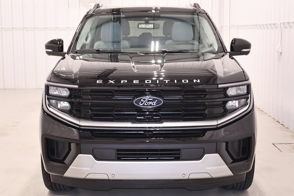 New 2026 Ford Expedition Platinum w/ Platinum Ultimate Package AWD/4WD image 4