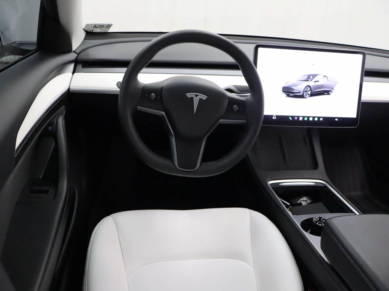 Used 2023 Tesla Model 3 Standard Range RWD image 4