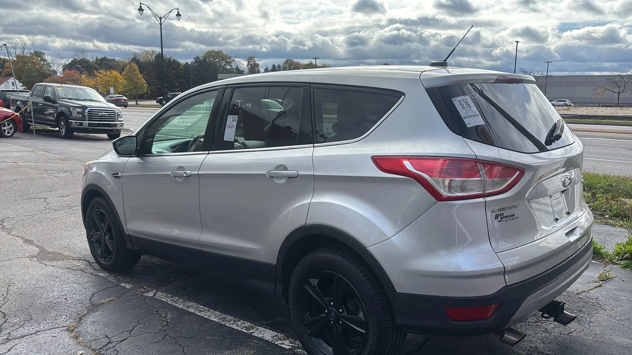 Used 2015 Ford Escape SE image 10