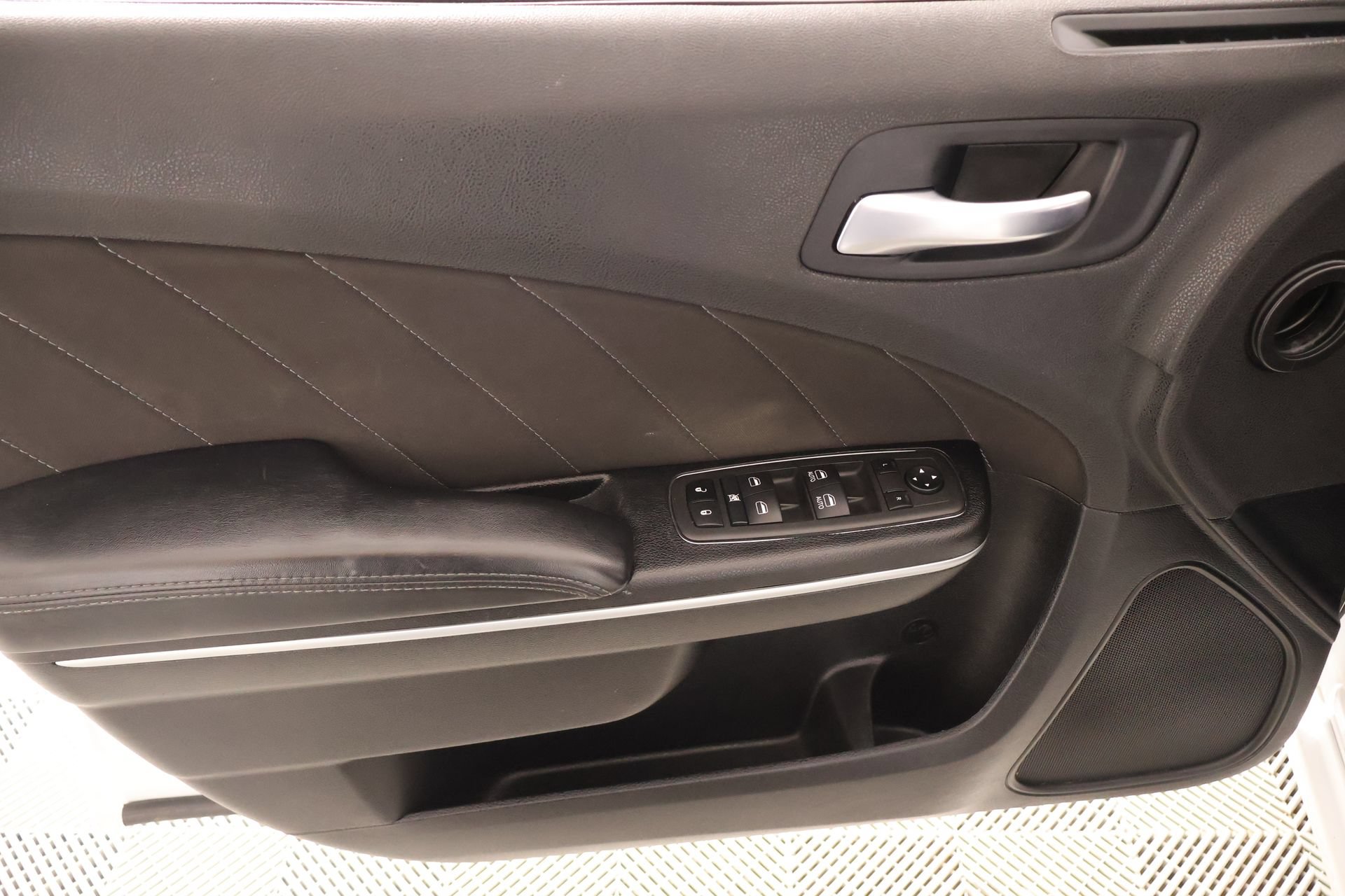 Used 2022 Dodge Charger SXT AWD/4WD image 14