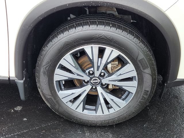 Certified 2023 Nissan Rogue SV w/ SV Premium B Package AWD/4WD image 8