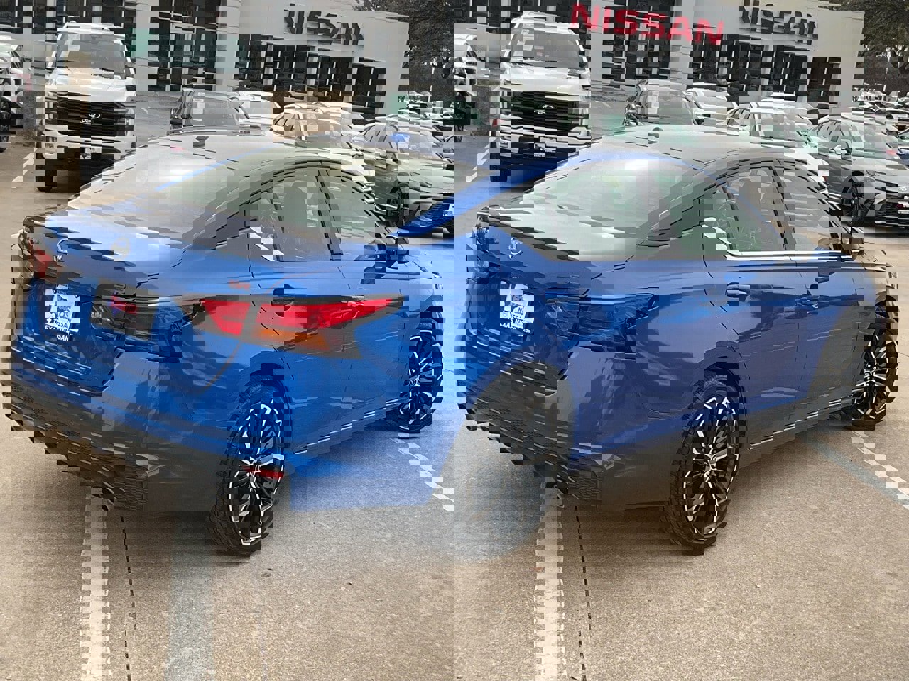 Used 2025 Nissan Altima 2.5 SR image 5