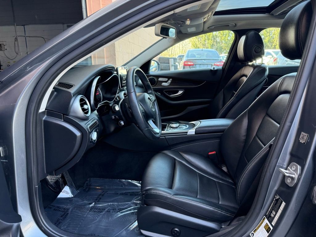 Used 2018 Mercedes-Benz C 300 4MATIC Sedan image 9