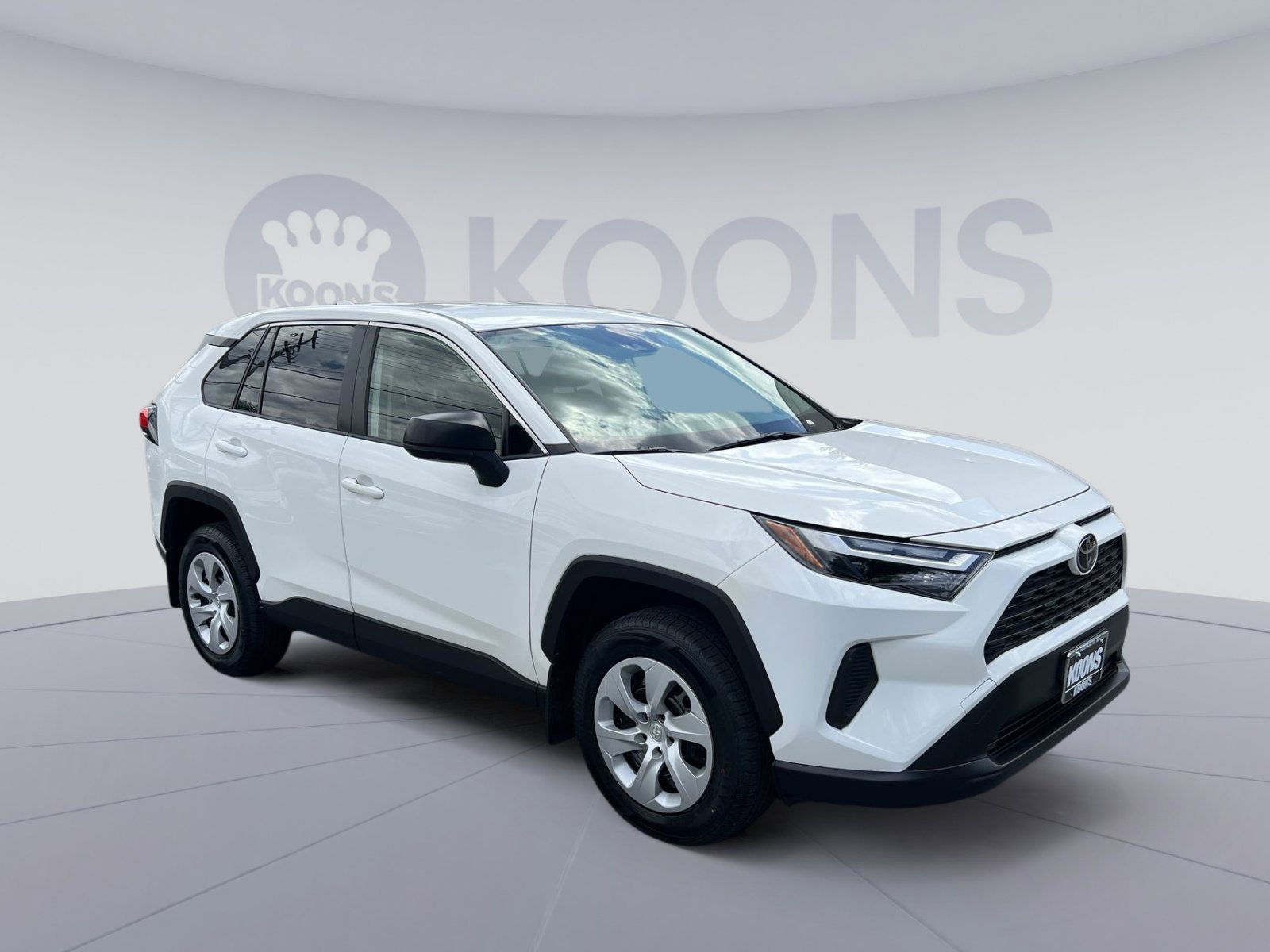 Used 2023 Toyota RAV4 LE AWD/4WD image 10