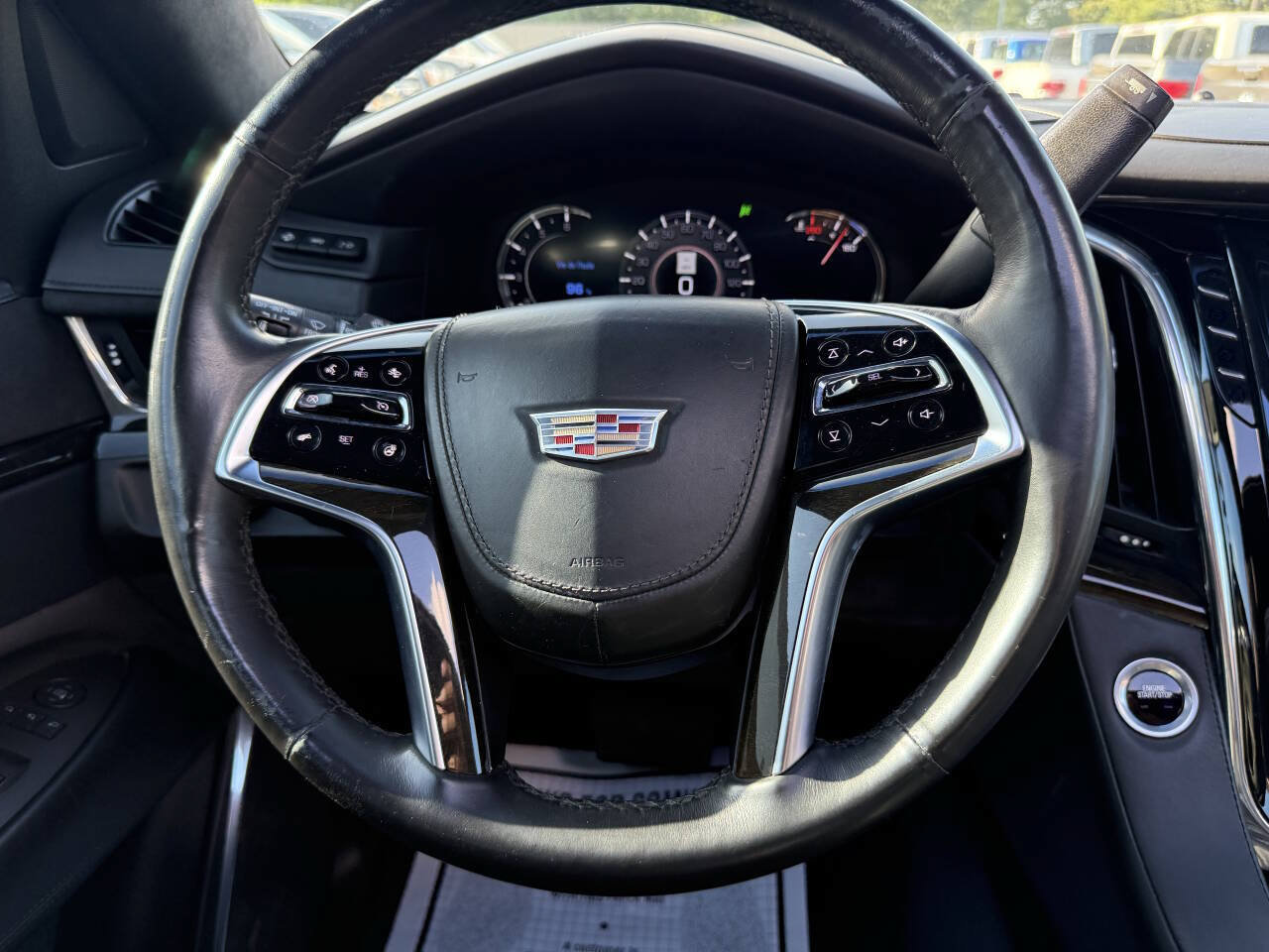 Used 2017 Cadillac Escalade Platinum AWD/4WD image 27