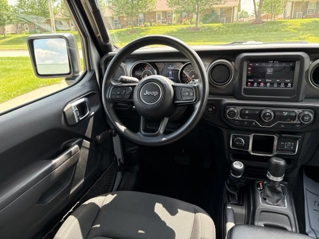 Used 2023 Jeep Wrangler Sport AWD/4WD image 22
