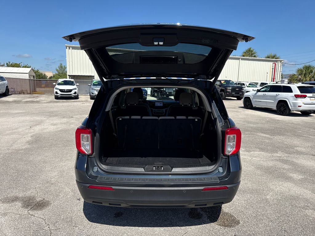 Used 2023 Ford Explorer XLT RWD image 28
