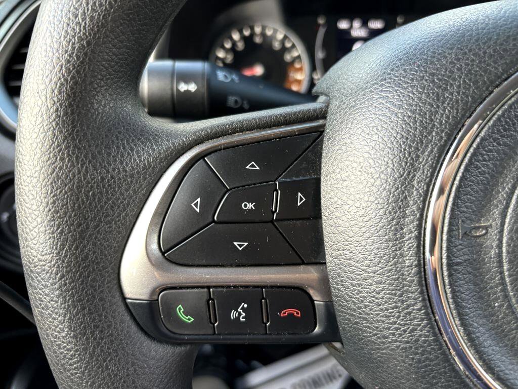 Used 2022 Jeep Renegade Sport w/ Sport Appearance Group image 16