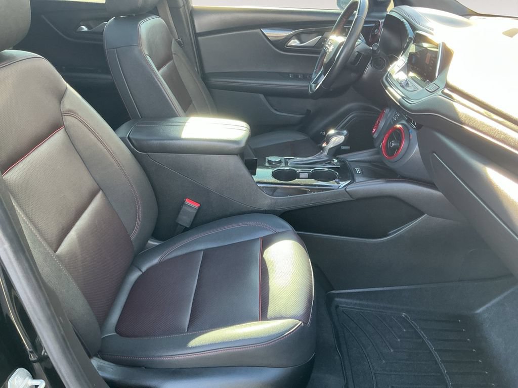 Certified 2022 Chevrolet Blazer RS w/ Enhanced Convenience Package AWD/4WD image 15