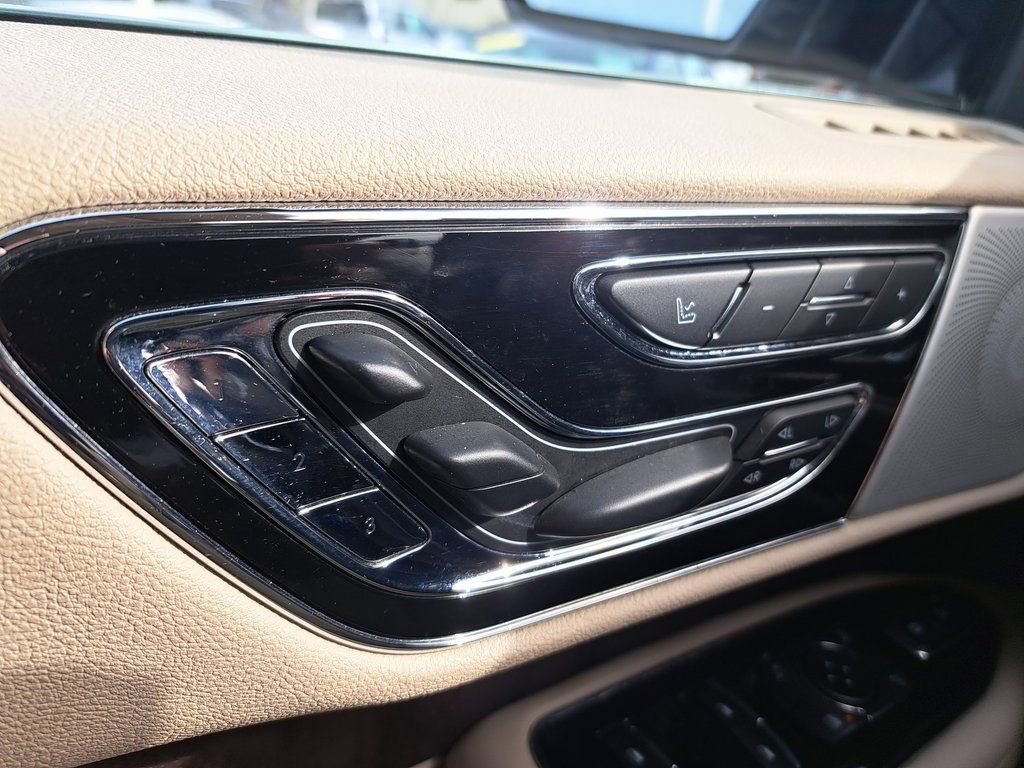 Used 2020 Lincoln Navigator L Reserve w/ Luxury Package image 27