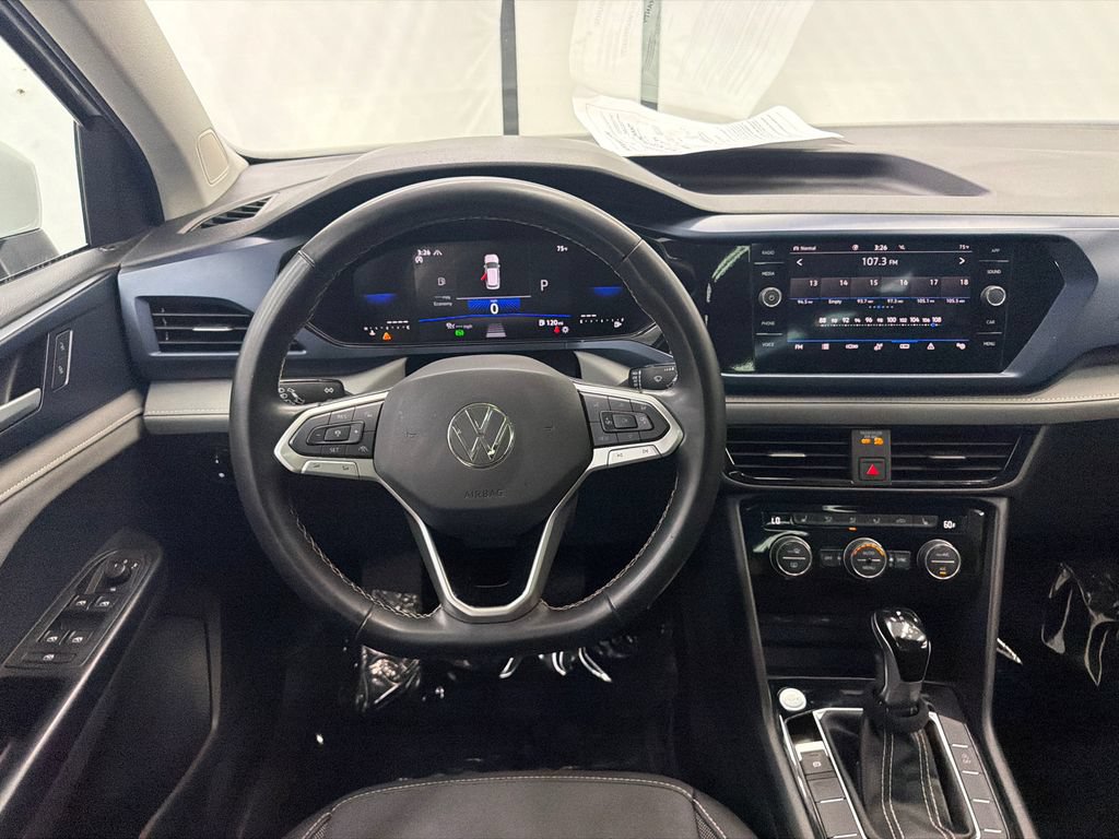 Used 2024 Volkswagen Taos SE AWD/4WD image 24