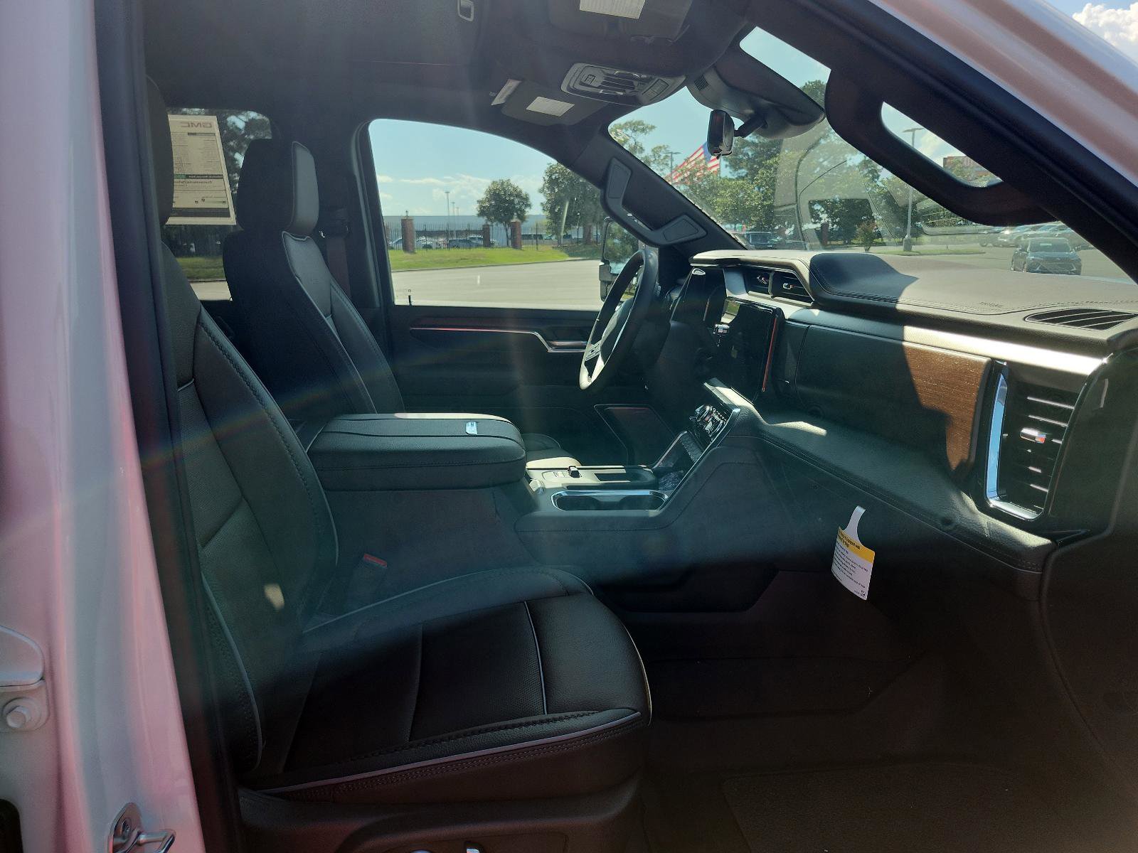 New 2026 GMC Sierra 2500 Denali w/ Denali Reserve Package image 7