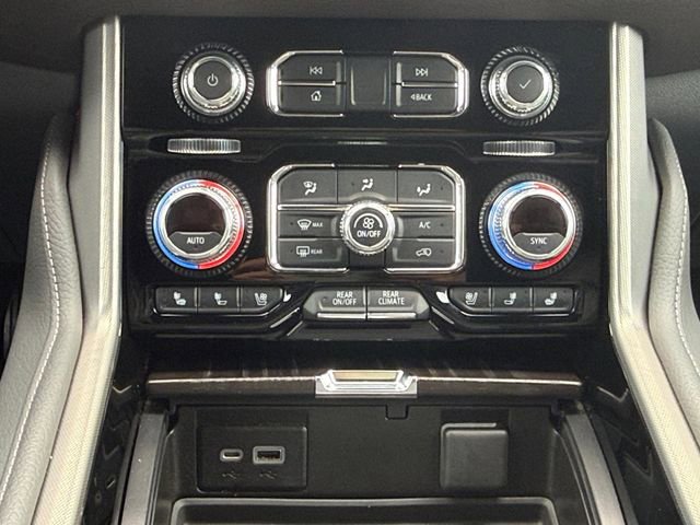 Used 2022 GMC Yukon XL Denali RWD image 4