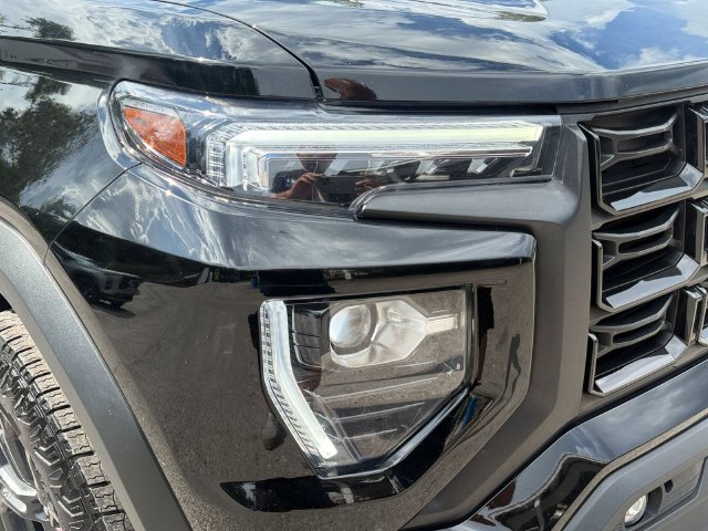 Certified 2024 GMC Canyon Elevation w/ Convenience Package RWD image 9