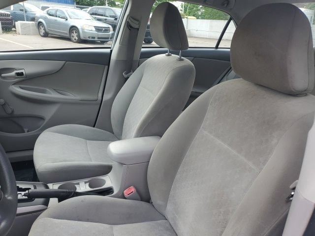 Used 2009 Toyota Corolla FWD image 6