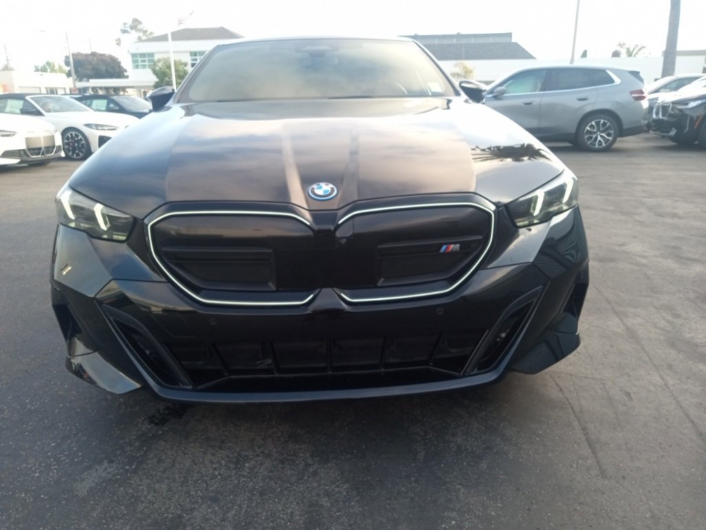 Used 2024 BMW i5 M60 w/ Executive Package image 2