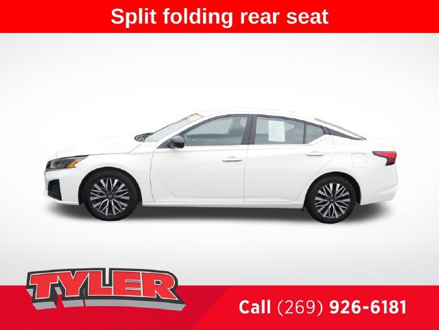 Used 2025 Nissan Altima 2.5 SV FWD image 4