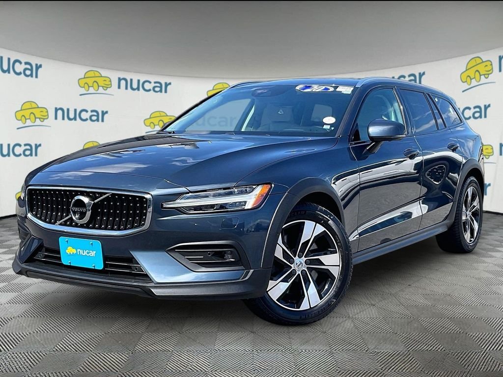 Used 2020 Volvo V60 T5 Cross Country w/ Protection Package AWD/4WD image 3