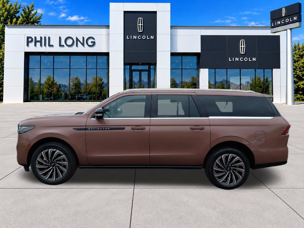 New 2026 Lincoln Navigator L Black Label AWD/4WD image 4