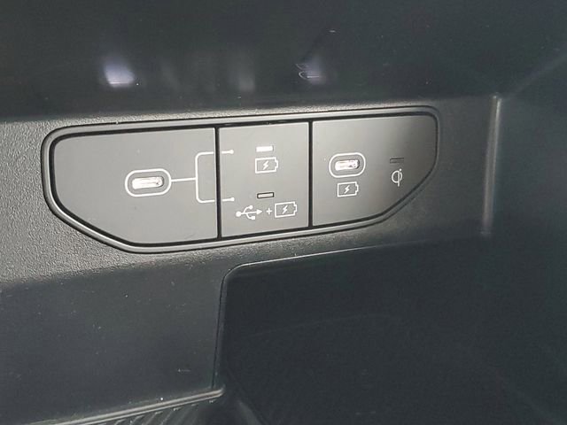 Certified 2025 Kia Sorento S image 27