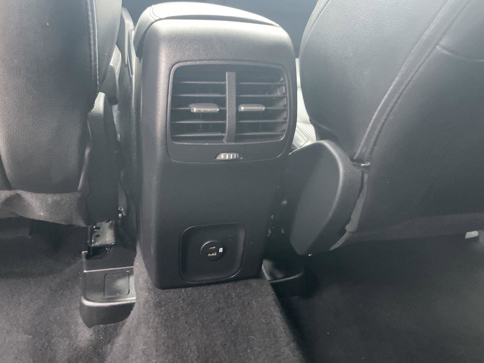 Used 2022 Ford Escape SEL image 25