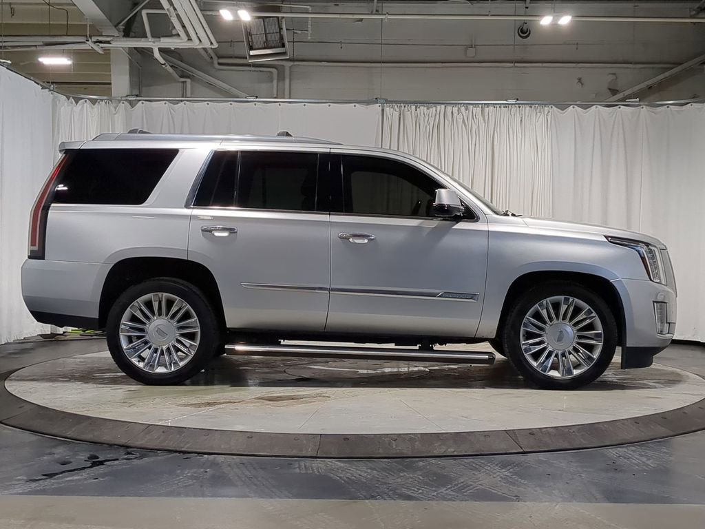 Used 2015 Cadillac Escalade Platinum image 18