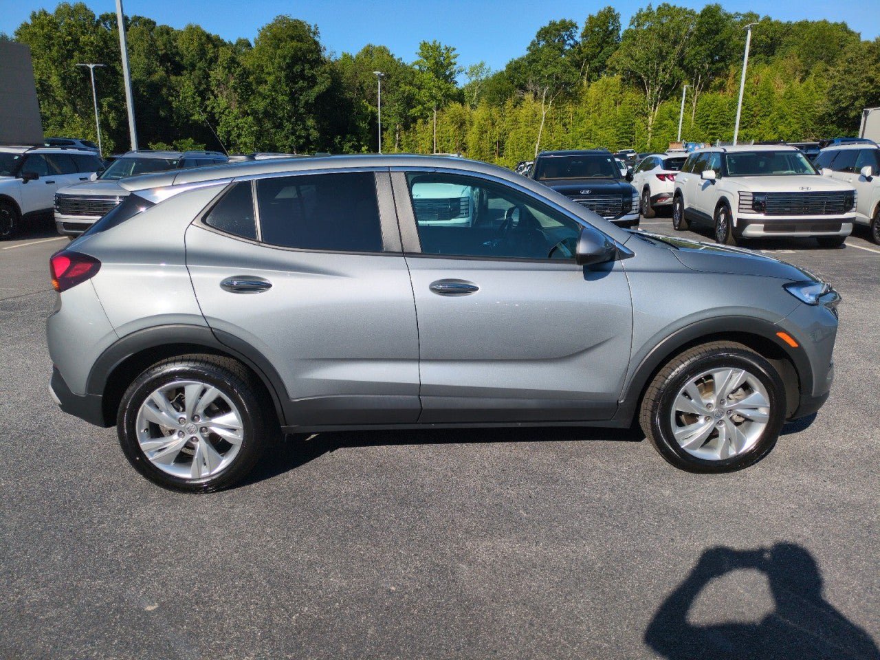 Used 2024 Buick Encore GX Preferred FWD image 8