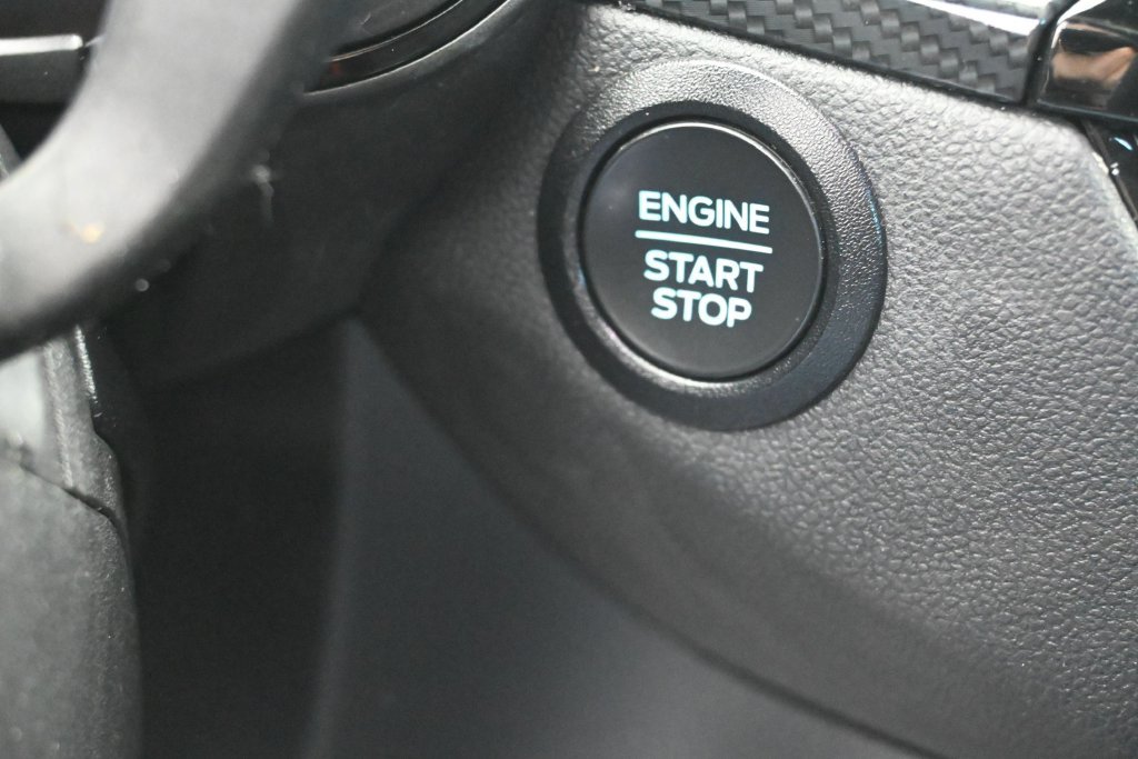 Used 2024 Ford Escape ST-Line w/ Cold Weather Package FWD image 21