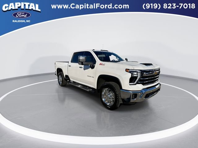 Used 2024 Chevrolet Silverado 2500 LTZ w/ LTZ Convenience Package image 2