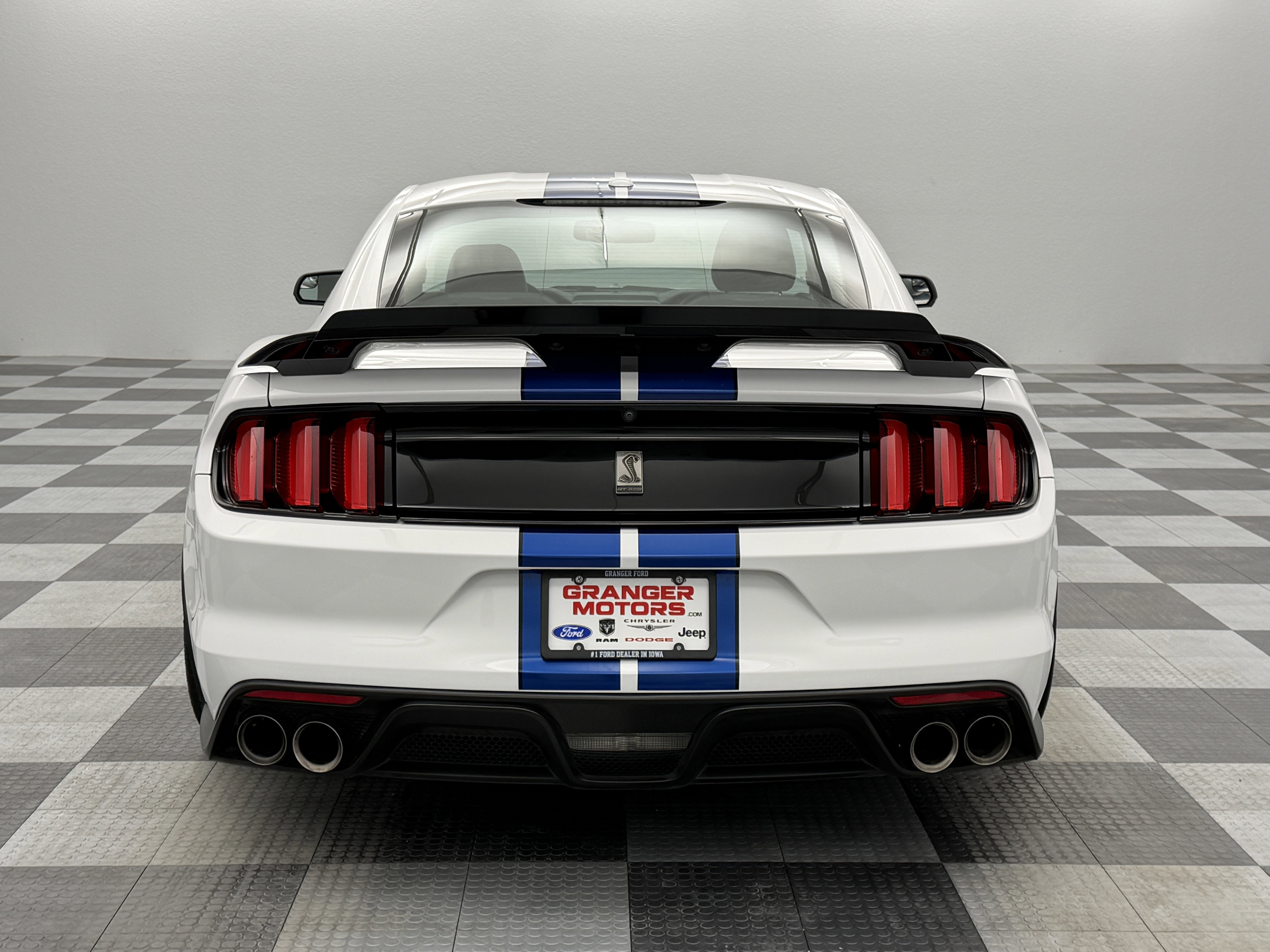 Used 2017 Ford Mustang Shelby GT350 image 14