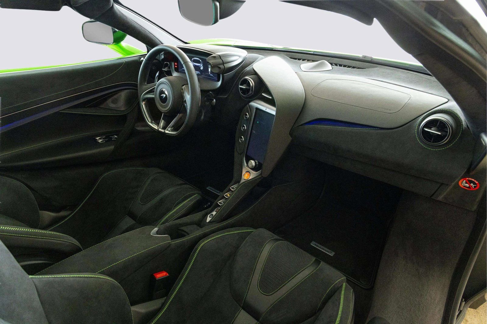 New 2026 McLaren 750S RWD image 30