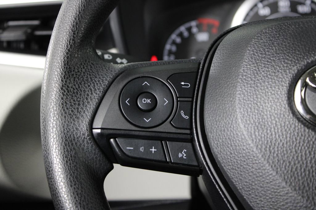 Used 2022 Toyota Corolla LE image 22