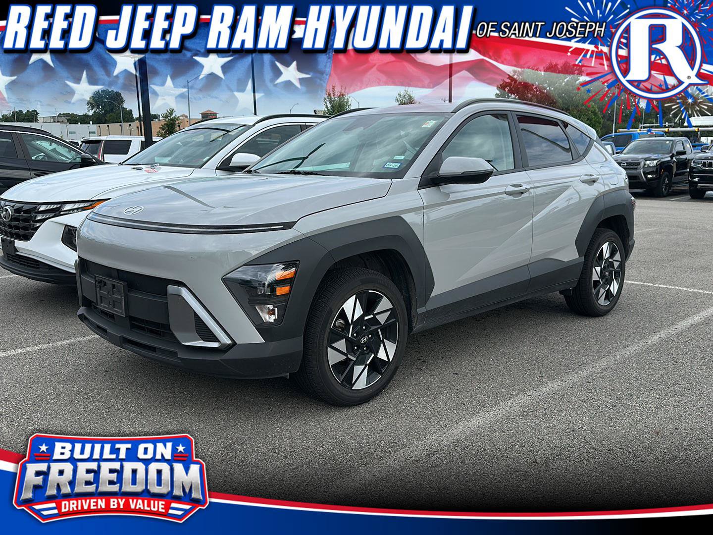 Certified 2025 Hyundai Kona SEL AWD/4WD image 1