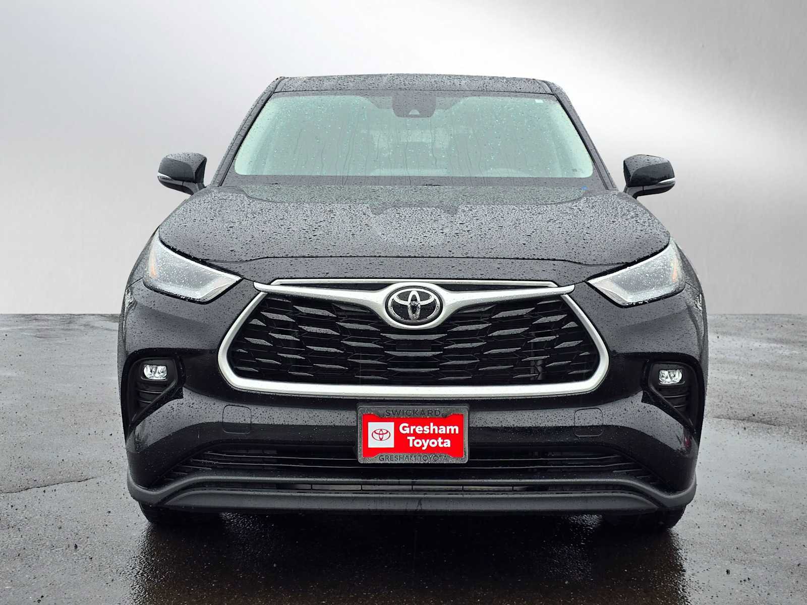 Used 2023 Toyota Highlander LE AWD/4WD image 10