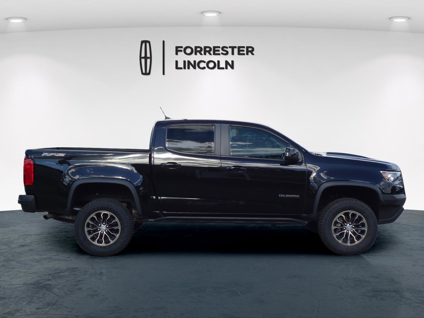 Used 2020 Chevrolet Colorado ZR2 image 2