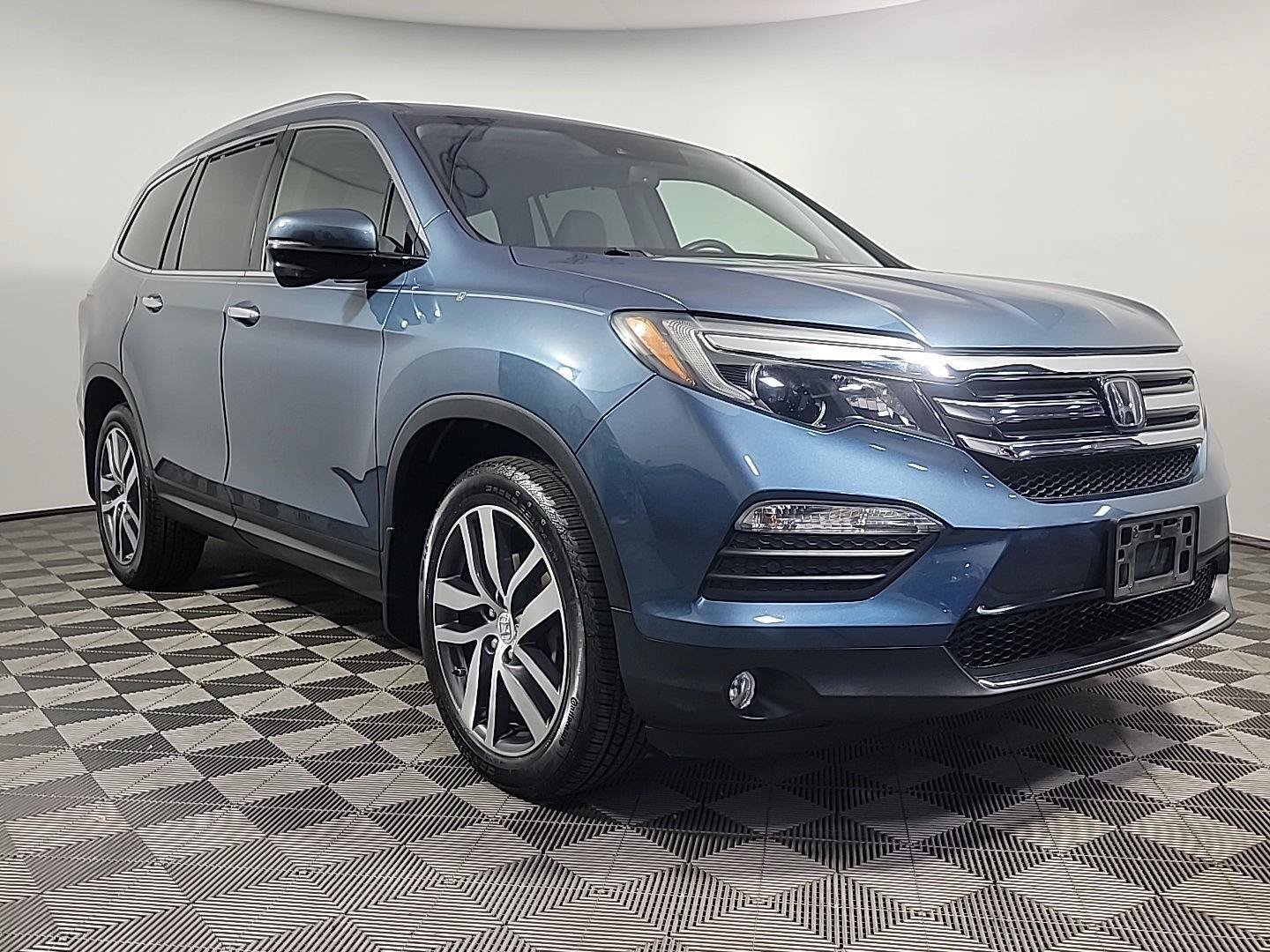 Certified 2017 Honda Pilot Touring