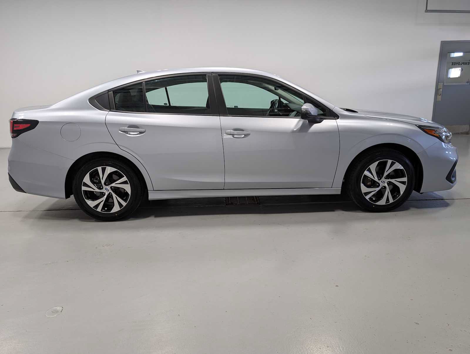 Used 2024 Subaru Legacy Premium AWD/4WD image 7