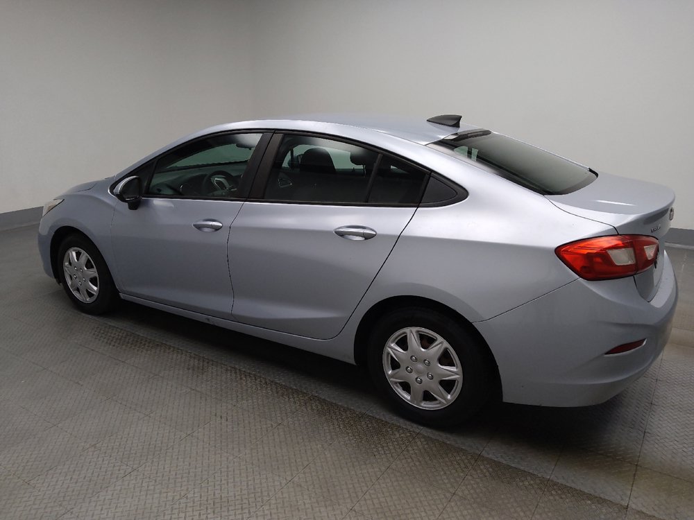 Used 2017 Chevrolet Cruze LS FWD image 3