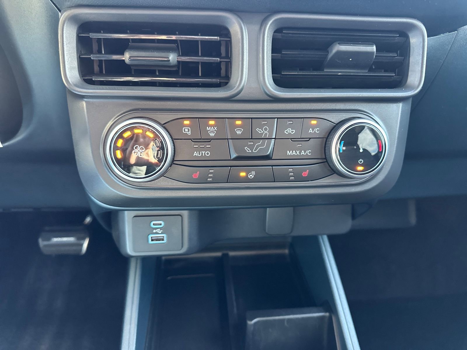 Used 2024 Ford Maverick XLT w/ XLT Luxury Package image 19