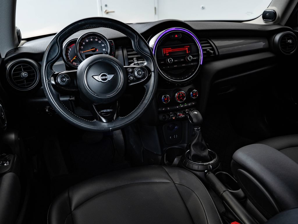 Used 2016 MINI Cooper 2-Door Hardtop FWD image 4