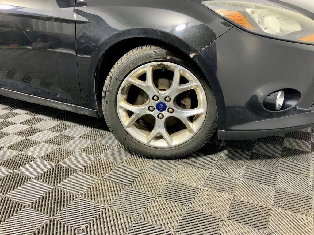 Used 2014 Ford Focus Titanium FWD image 20