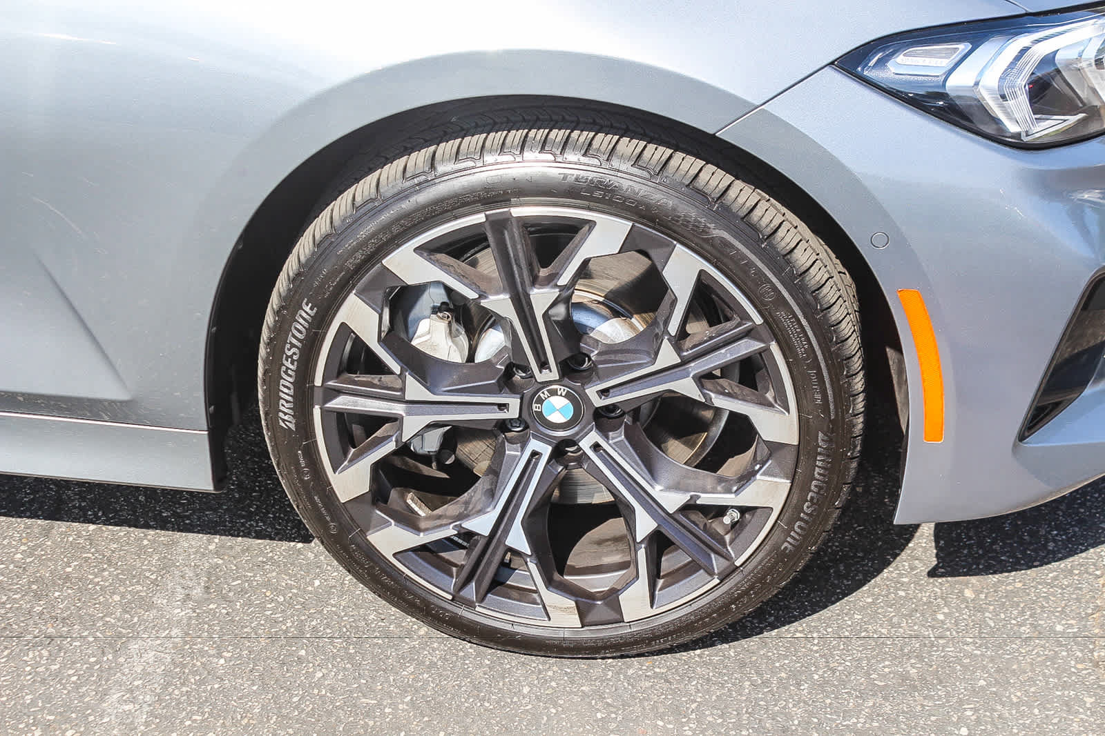 Used 2026 BMW 330i Sedan w/ Convenience Package RWD image 9