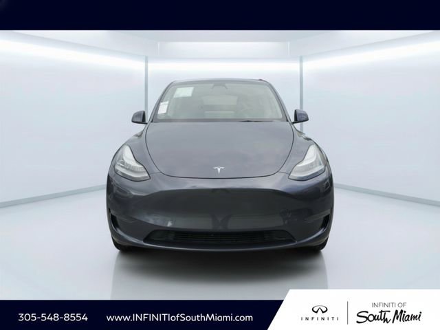 Used 2023 Tesla Model Y Long Range AWD/4WD image 2