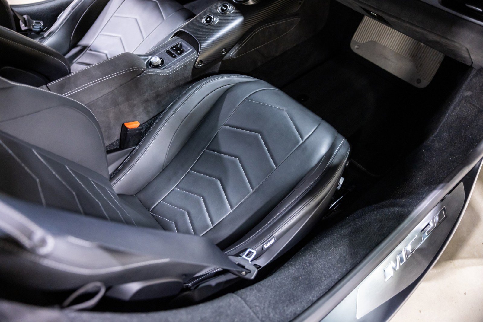 Used 2022 Maserati MC20 Coupe RWD image 30