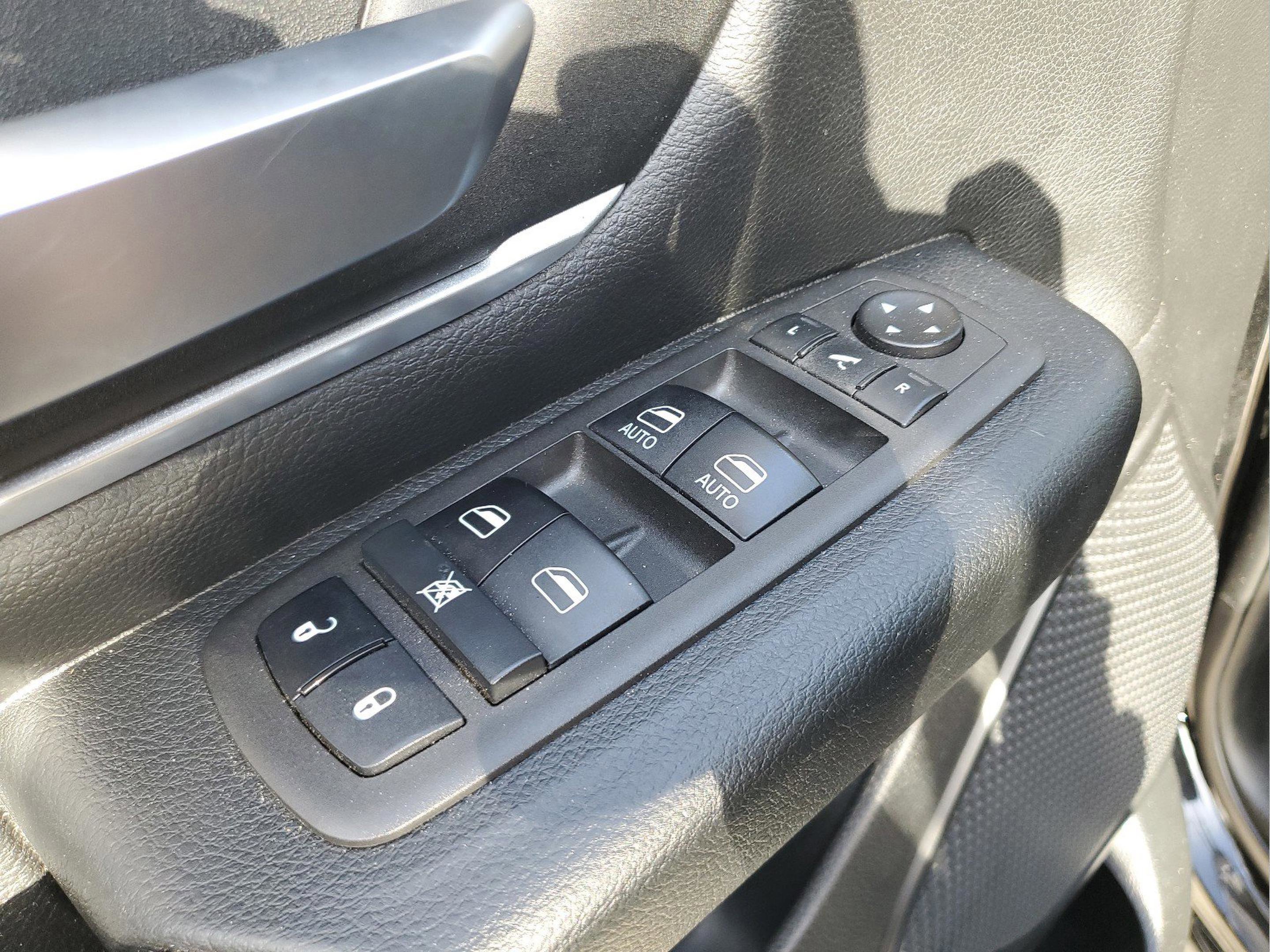 Used 2021 RAM 1500 Big Horn image 13