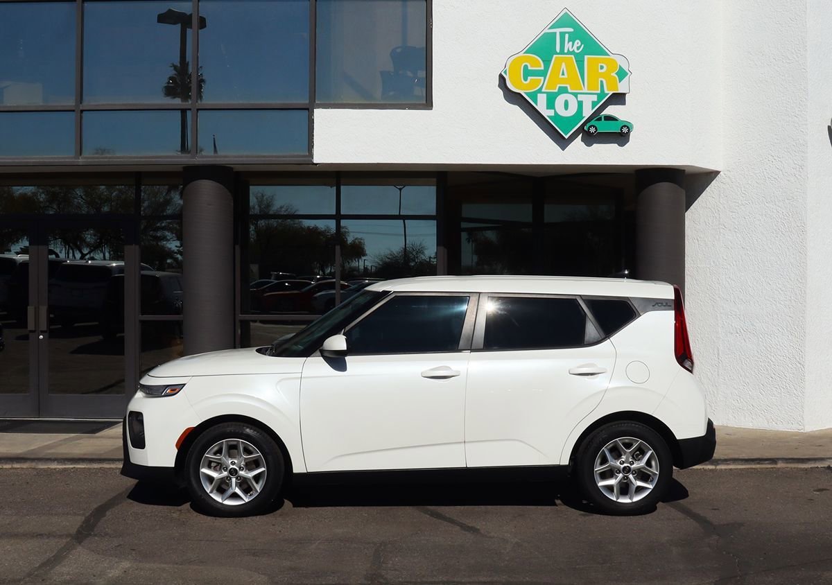 Used 2020 Kia Soul S FWD image 8