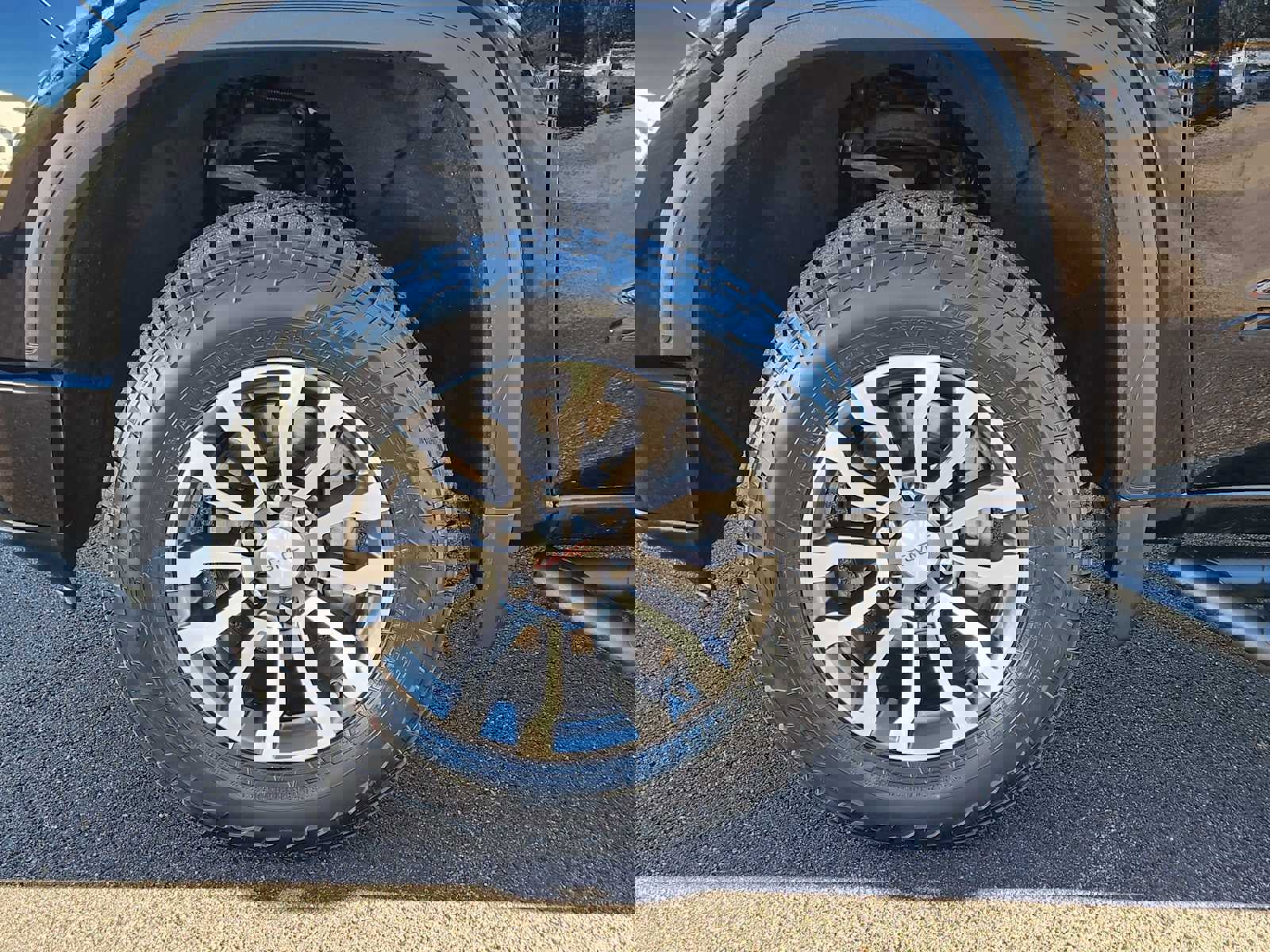 Used 2020 GMC Sierra 1500 AT4 w/ AT4 Premium Package image 17