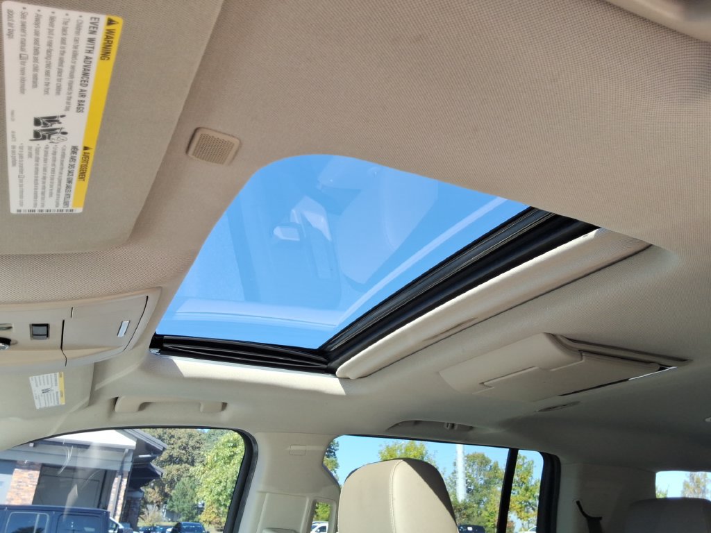 Certified 2017 Chevrolet Suburban LT AWD/4WD image 28