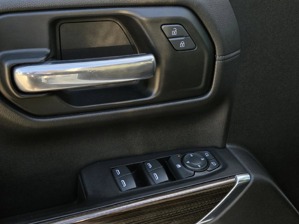 Used 2019 Chevrolet Silverado 1500 LT w/ Texas Edition RWD image 18