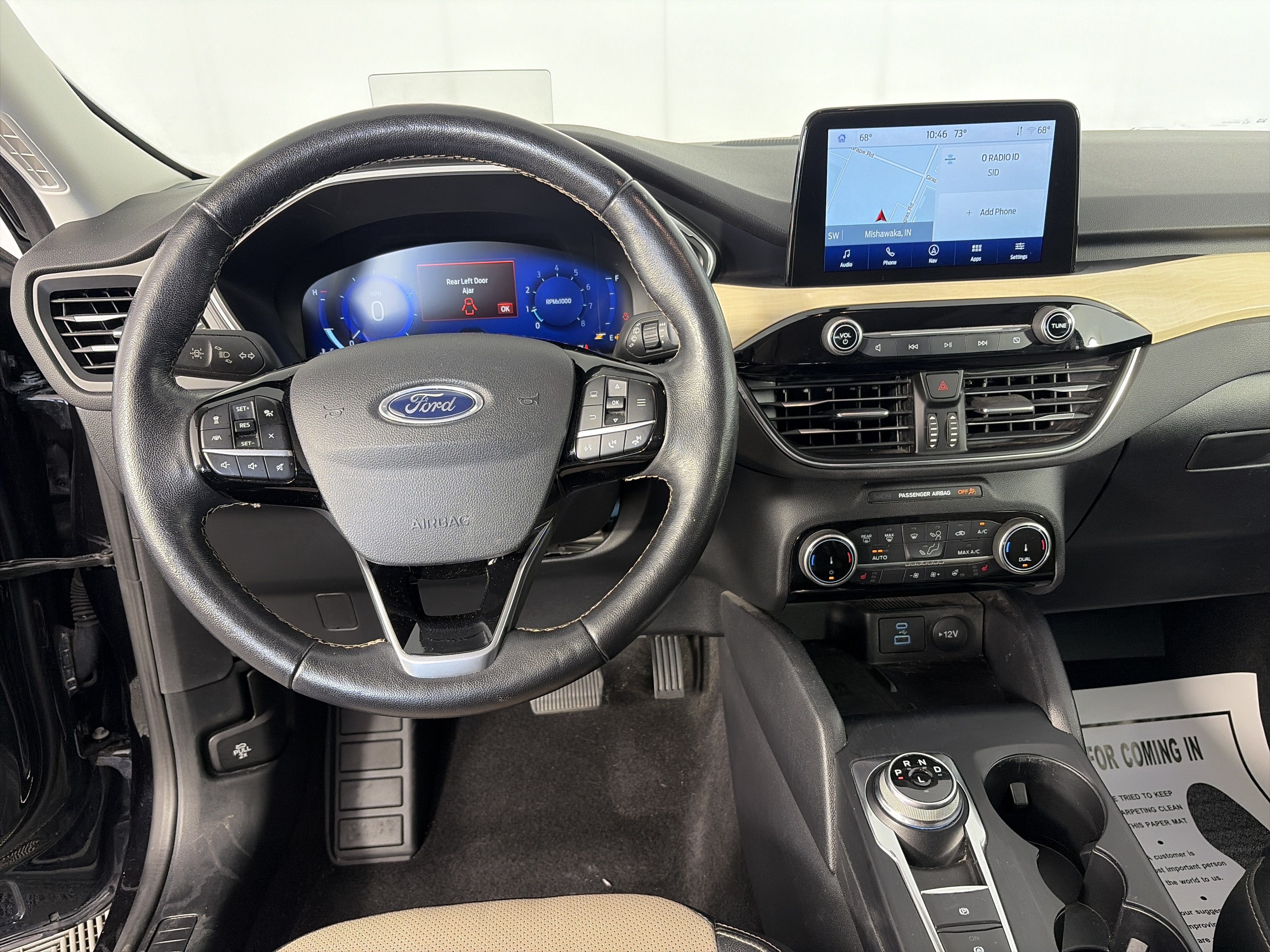 Used 2022 Ford Escape Titanium w/ Titanium Elite Package AWD/4WD image 3